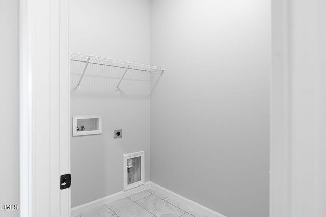 242 W Ravano Drive, Clayton, NC 27527