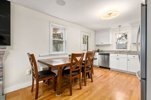 38 Irving Dr, Walpole, MA 02081