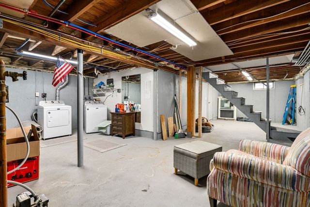 38 Irving Dr, Walpole, MA 02081