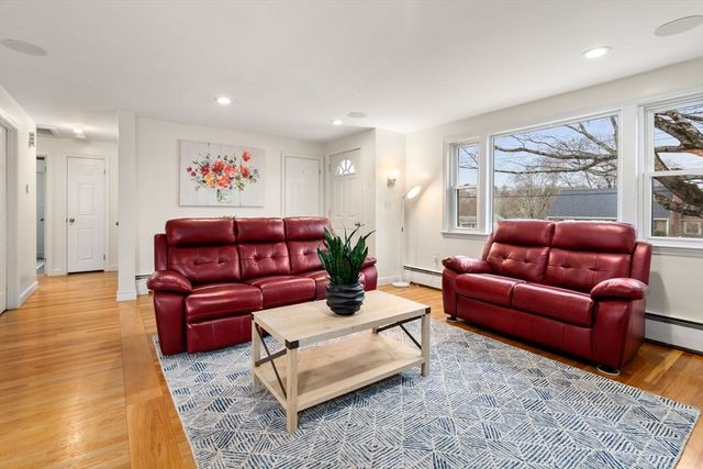 38 Irving Dr, Walpole, MA 02081