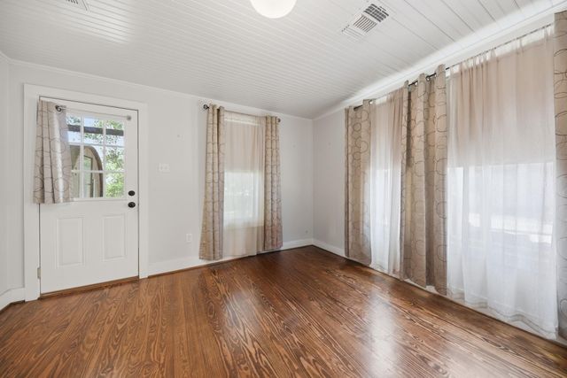 23 N Harris Street, Bellville, TX 77418