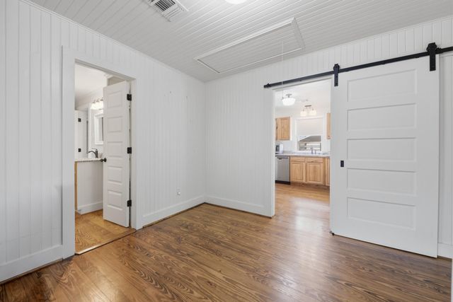 23 N Harris Street, Bellville, TX 77418