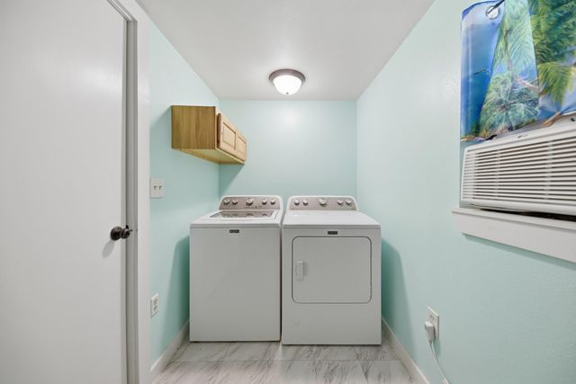 23 N Harris Street, Bellville, TX 77418