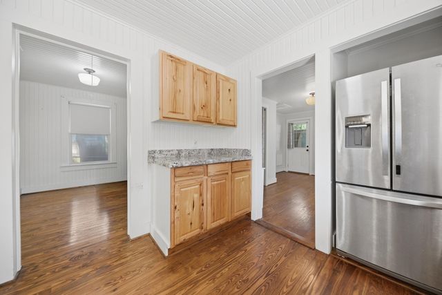 23 N Harris Street, Bellville, TX 77418
