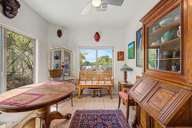 1137 S Speckled Stone Way, Tucson, AZ 85710