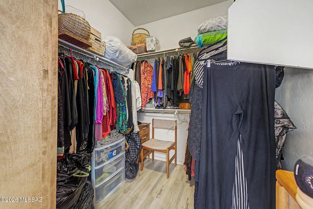 1137 S Speckled Stone Way, Tucson, AZ 85710