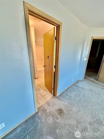 20003 Kuper Court SW, Centralia, WA 98531