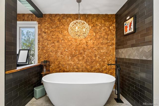 1567 W Briarwood Avenue, Littleton, CO 80120