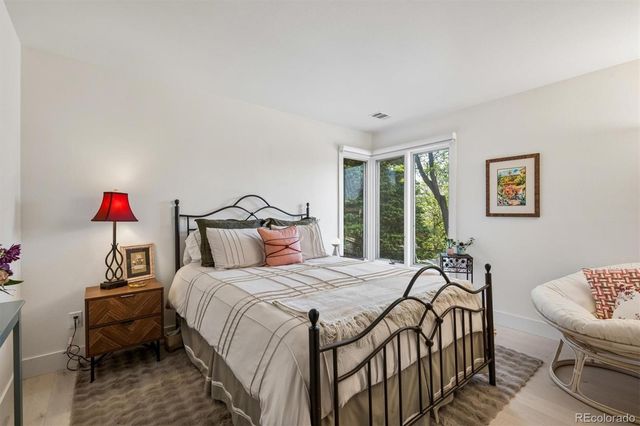 1567 W Briarwood Avenue, Littleton, CO 80120