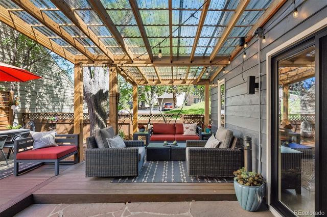 1567 W Briarwood Avenue, Littleton, CO 80120