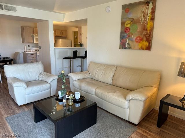 7885 West Flamingo Road 1002, Las Vegas, NV 89147