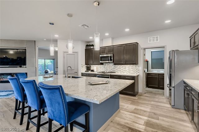356 Coastal Fog Avenue, Las Vegas, NV 89183