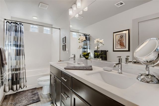 356 Coastal Fog Avenue, Las Vegas, NV 89183