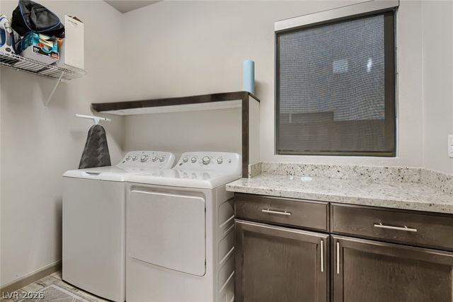 356 Coastal Fog Avenue, Las Vegas, NV 89183