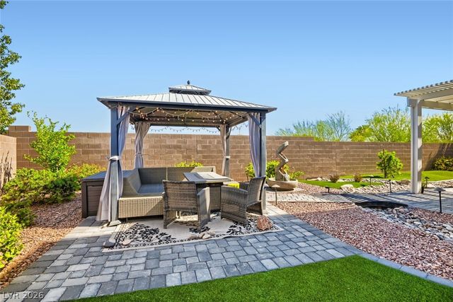356 Coastal Fog Avenue, Las Vegas, NV 89183