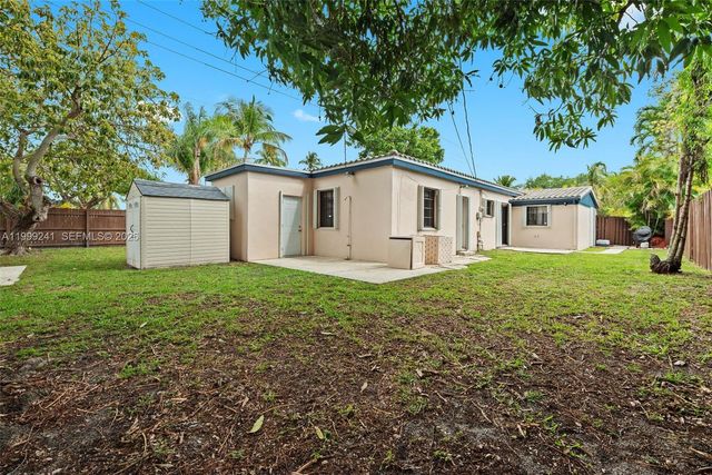 1395 NE 177th St, North Miami Beach, FL 33162