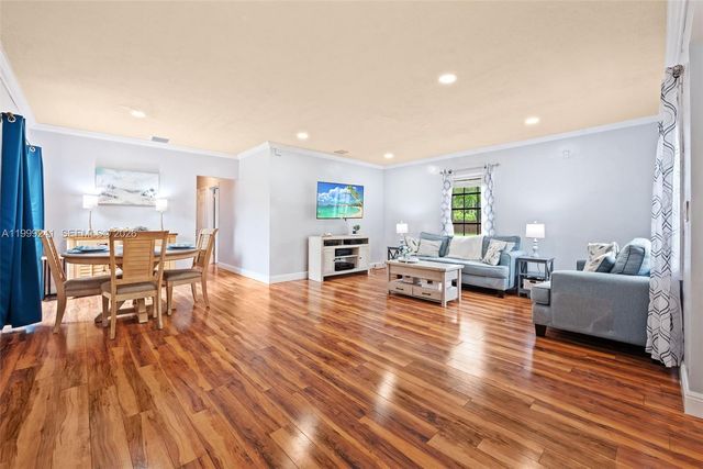 1395 NE 177th St, North Miami Beach, FL 33162