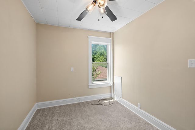 609 Baltimore Street, Waterloo, IA 50701