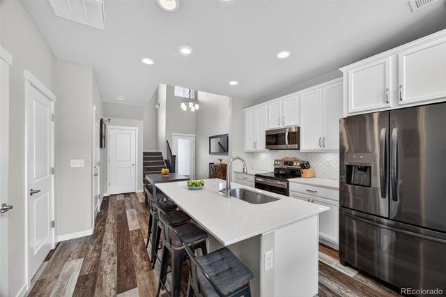 9749 Albion Lane, Thornton, CO 80229