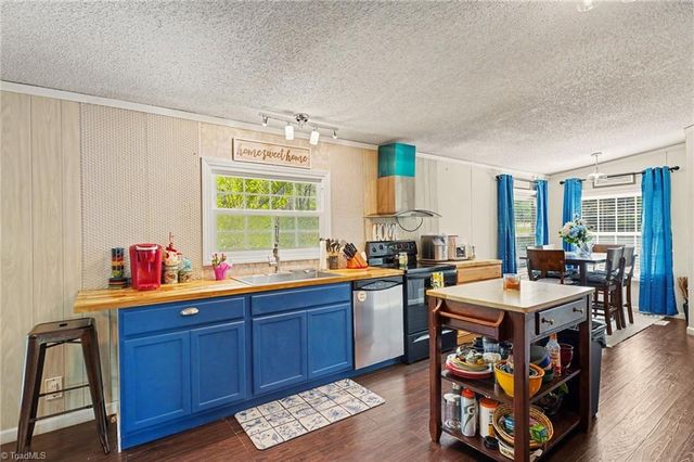 1375 Ward Road, Sandy Ridge, NC 27046