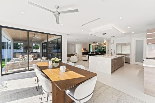 1032 SE 12th Way, Fort Lauderdale, FL 33316