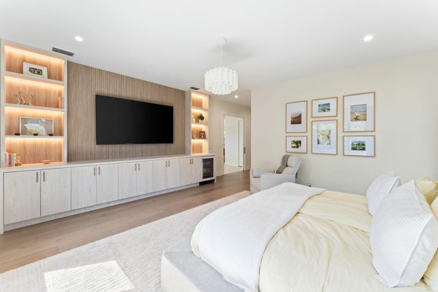 1032 SE 12th Way, Fort Lauderdale, FL 33316