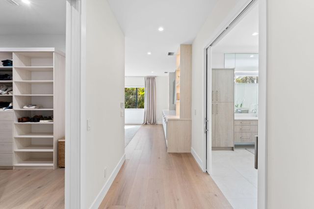 1032 SE 12th Way, Fort Lauderdale, FL 33316