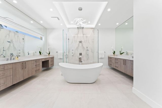 1032 SE 12th Way, Fort Lauderdale, FL 33316