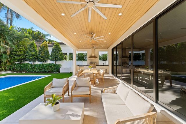 1032 SE 12th Way, Fort Lauderdale, FL 33316