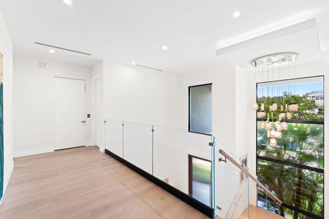 1032 SE 12th Way, Fort Lauderdale, FL 33316