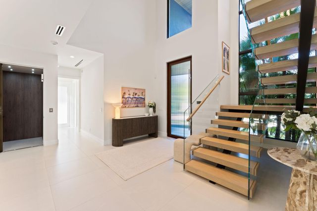 1032 SE 12th Way, Fort Lauderdale, FL 33316