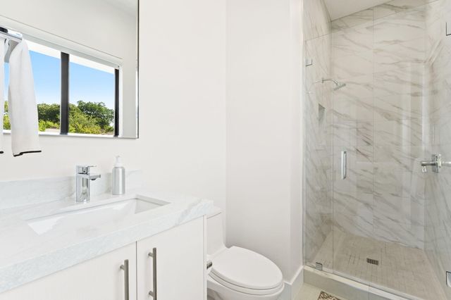 1032 SE 12th Way, Fort Lauderdale, FL 33316