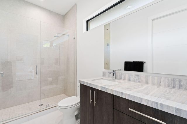 1032 SE 12th Way, Fort Lauderdale, FL 33316