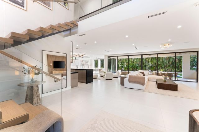 1032 SE 12th Way, Fort Lauderdale, FL 33316