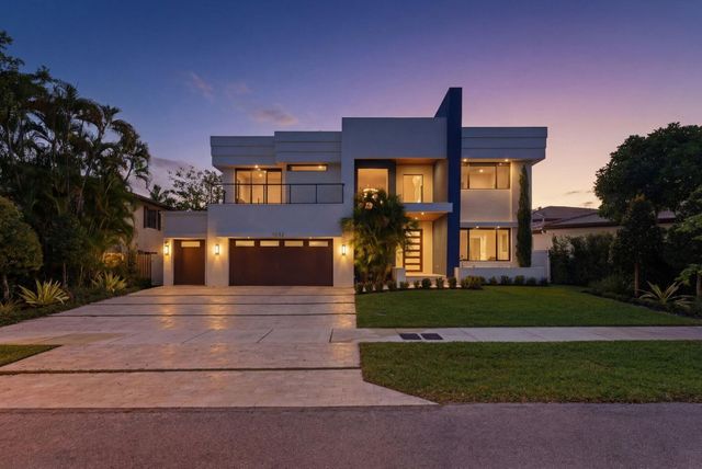 1032 SE 12th Way, Fort Lauderdale, FL 33316