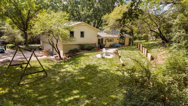 5080 Center Court, Bettendorf, IA 52722