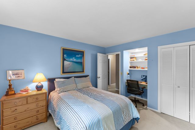 5080 Center Court, Bettendorf, IA 52722