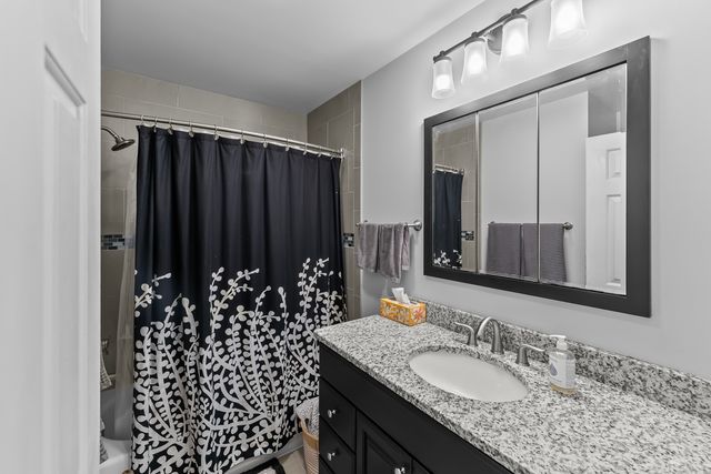 5080 Center Court, Bettendorf, IA 52722