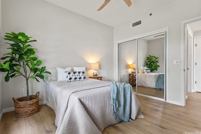 520 Lunalilo Home Road 8120, Honolulu, HI 96825