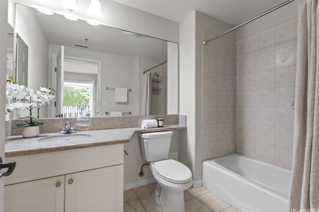 520 Lunalilo Home Road 8120, Honolulu, HI 96825