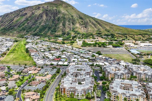 520 Lunalilo Home Road 8120, Honolulu, HI 96825