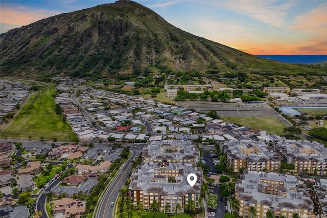 520 Lunalilo Home Road 8120, Honolulu, HI 96825