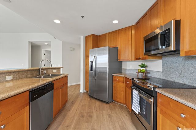 520 Lunalilo Home Road 8120, Honolulu, HI 96825