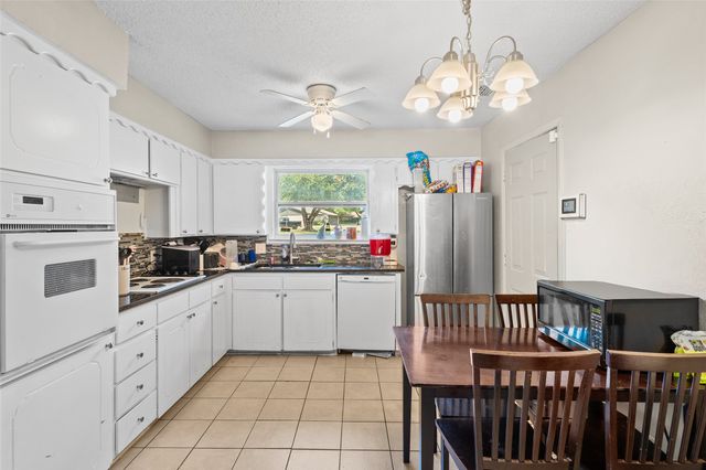 6428 N Stardust Drive, Watauga, TX 76148
