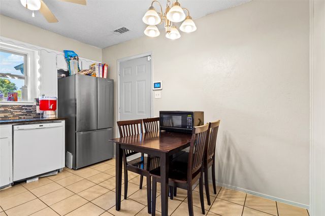 6428 N Stardust Drive, Watauga, TX 76148