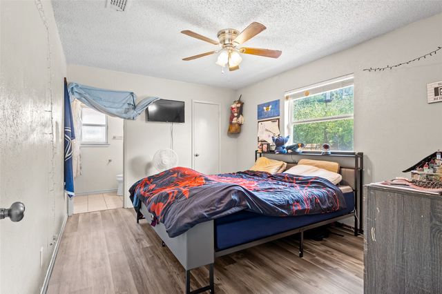 6428 N Stardust Drive, Watauga, TX 76148