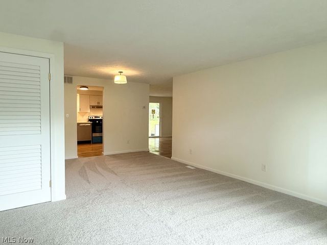 2625 Elm Drive, Girard, OH 44420
