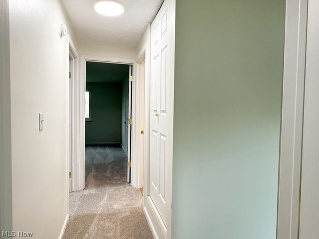 2625 Elm Drive, Girard, OH 44420