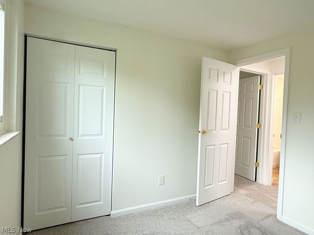 2625 Elm Drive, Girard, OH 44420
