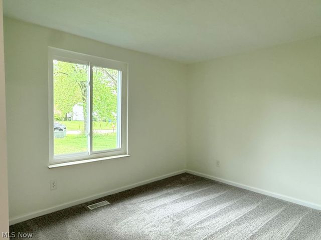 2625 Elm Drive, Girard, OH 44420